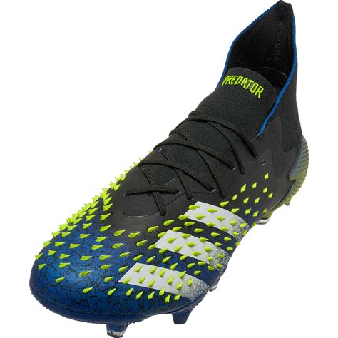 adidas predator freak fg.